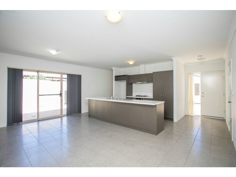 6C Messenger Street, Kelmscott WA 6111