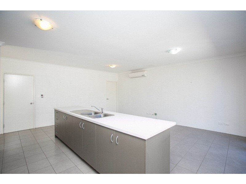 6C Messenger Street, Kelmscott WA 6111