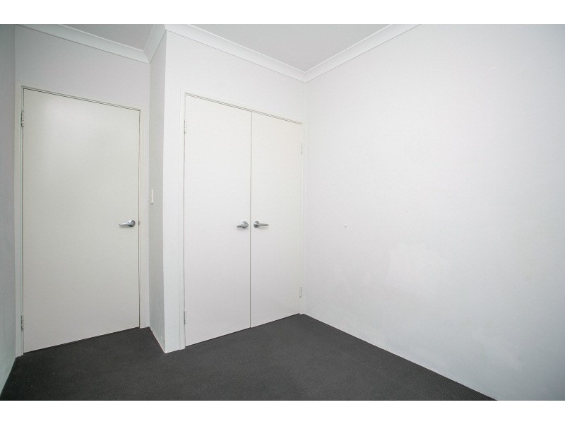 6C Messenger Street, Kelmscott WA 6111