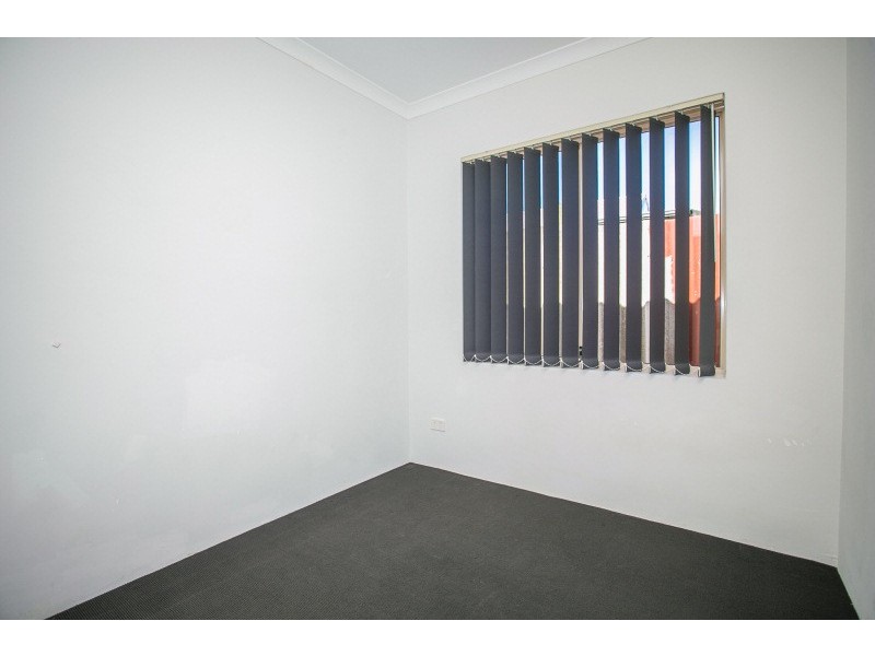 6C Messenger Street, Kelmscott WA 6111