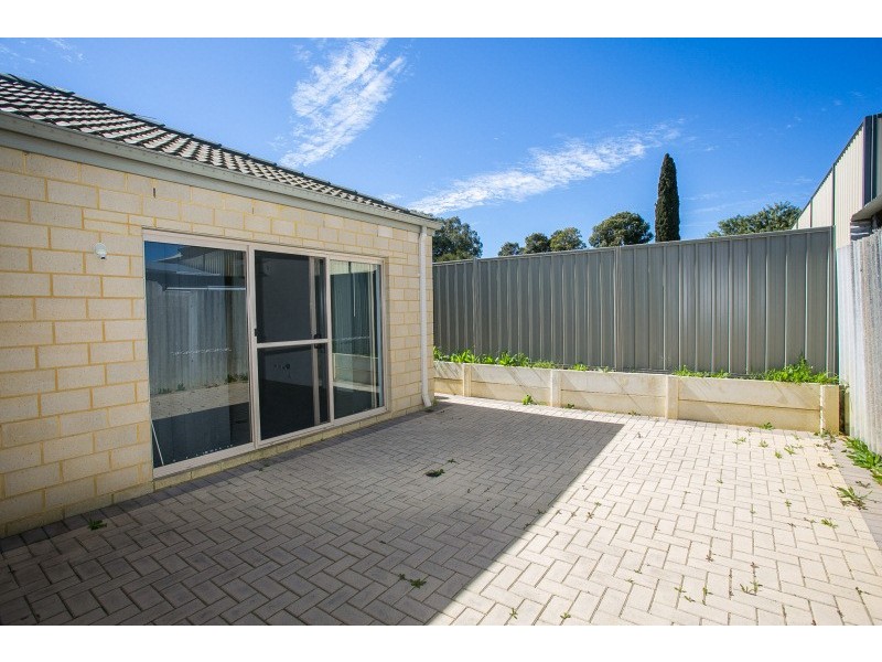 6C Messenger Street, Kelmscott WA 6111