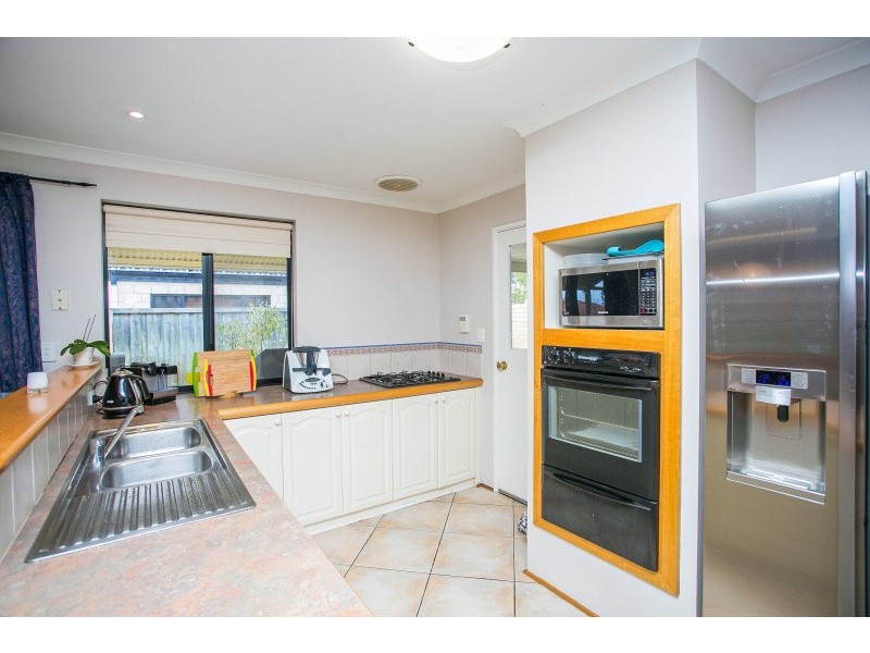 5 Ponte Vecchio Boulevard, Ellenbrook WA 6069