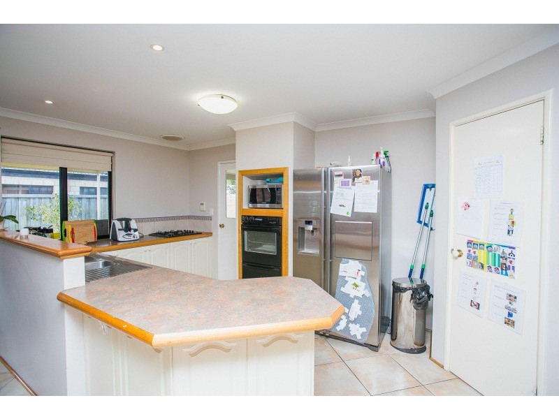 5 Ponte Vecchio Boulevard, Ellenbrook WA 6069