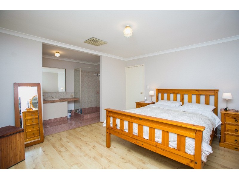 5 Ponte Vecchio Boulevard, Ellenbrook WA 6069
