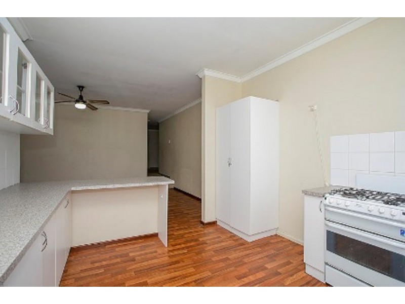 15 Ledger Street, Warnbro WA 6169