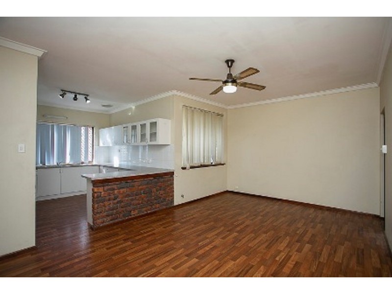 15 Ledger Street, Warnbro WA 6169