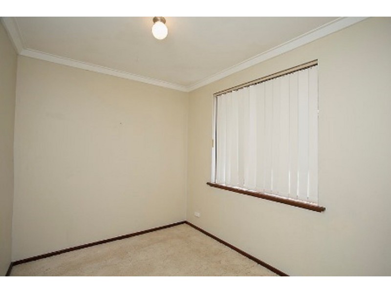 15 Ledger Street, Warnbro WA 6169