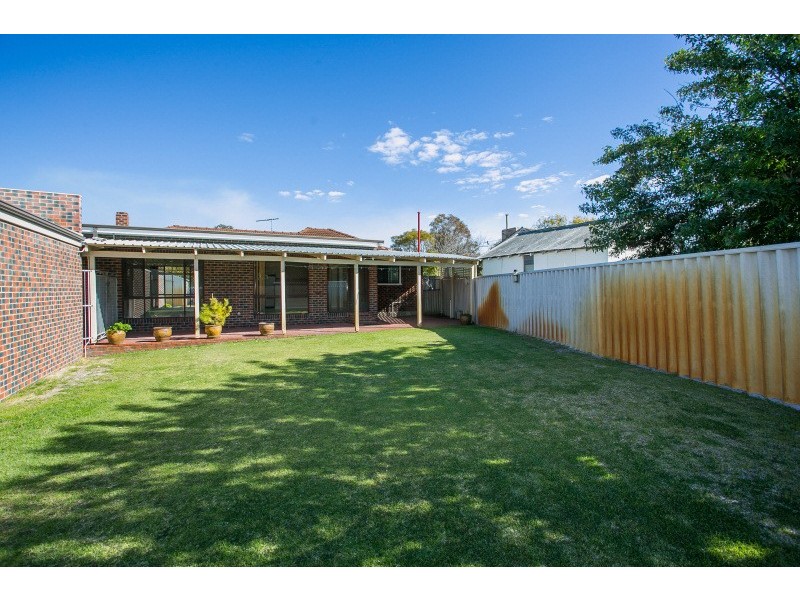 14 Drysdale Street, Eden Hill WA 6054