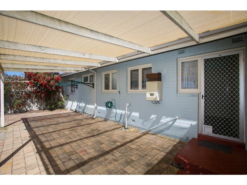 2/37 Varcoe Road, Koondoola WA 6064