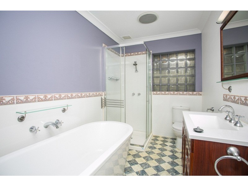 41 Altone Road, Lockridge WA 6054