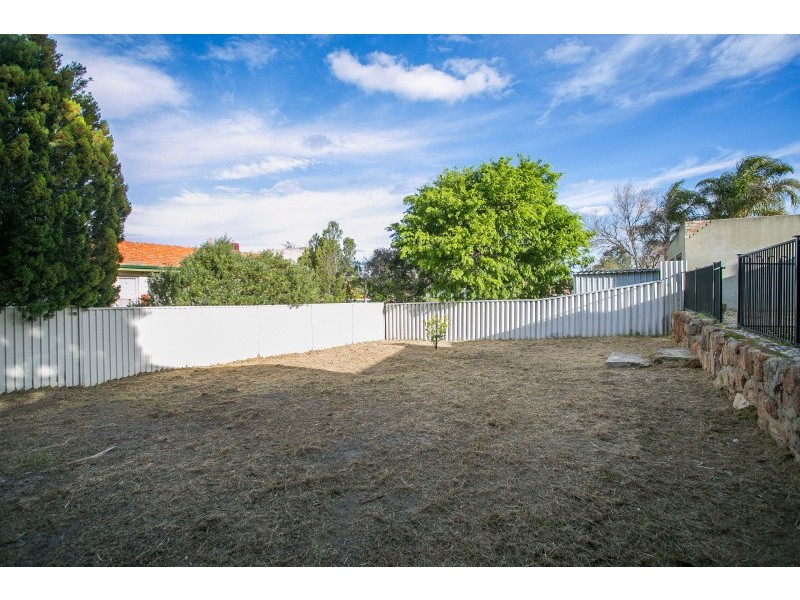 41 Altone Road, Lockridge WA 6054