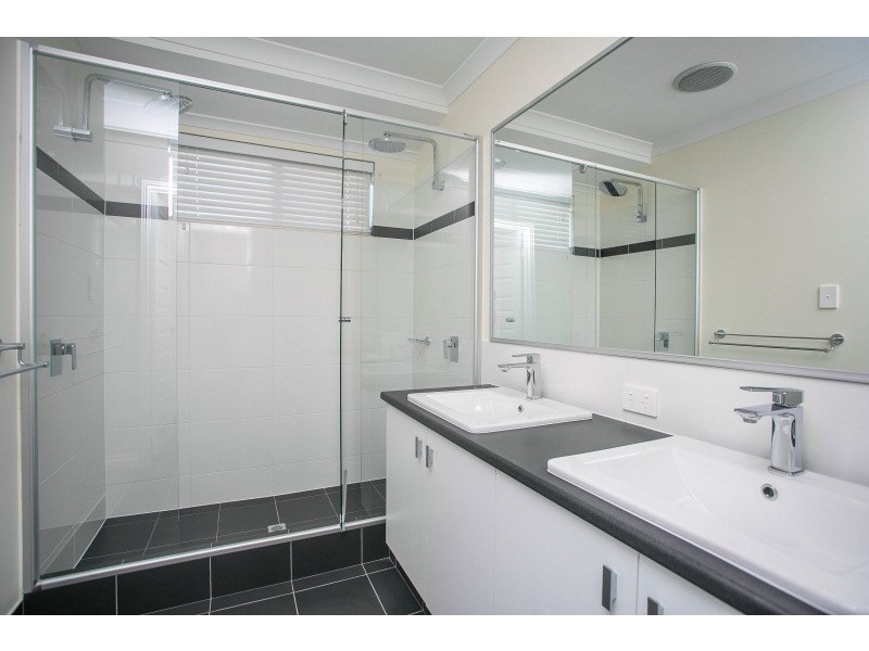 37 Dreng Way, Henley Brook WA 6055