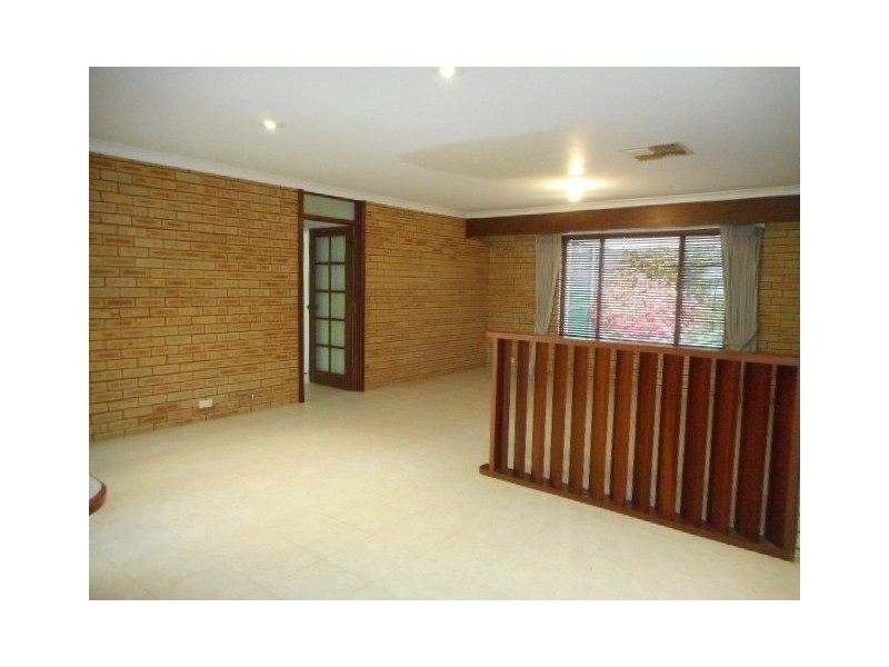 9 Waterloo Court, Alexander Heights WA 6064