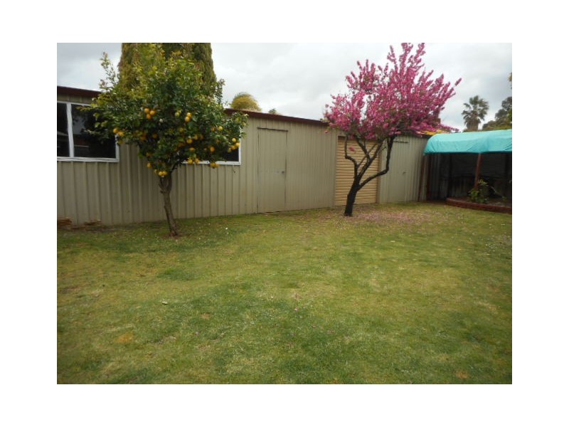 9 Waterloo Court, Alexander Heights WA 6064