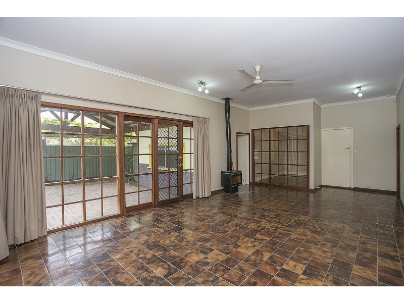 27 Kenilworth, Bayswater WA 6053