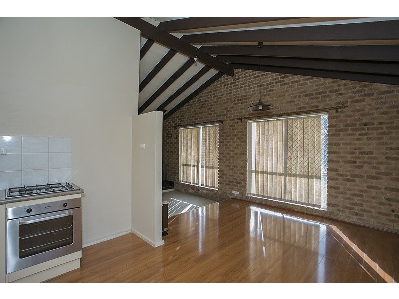 14 Chireton Place, Beechboro WA 6063