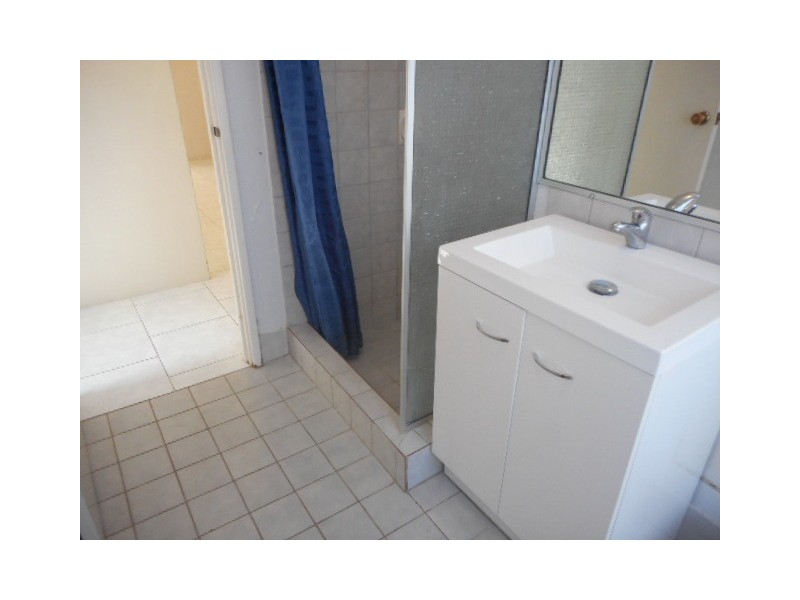 39 Chesterton Road, Bassendean WA 6054