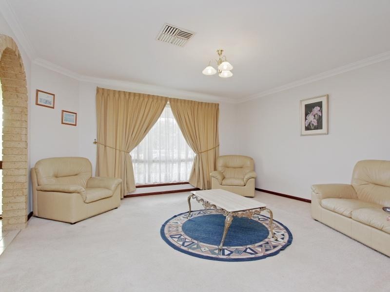 4 Timberlane Crescent, Beechboro WA 6063