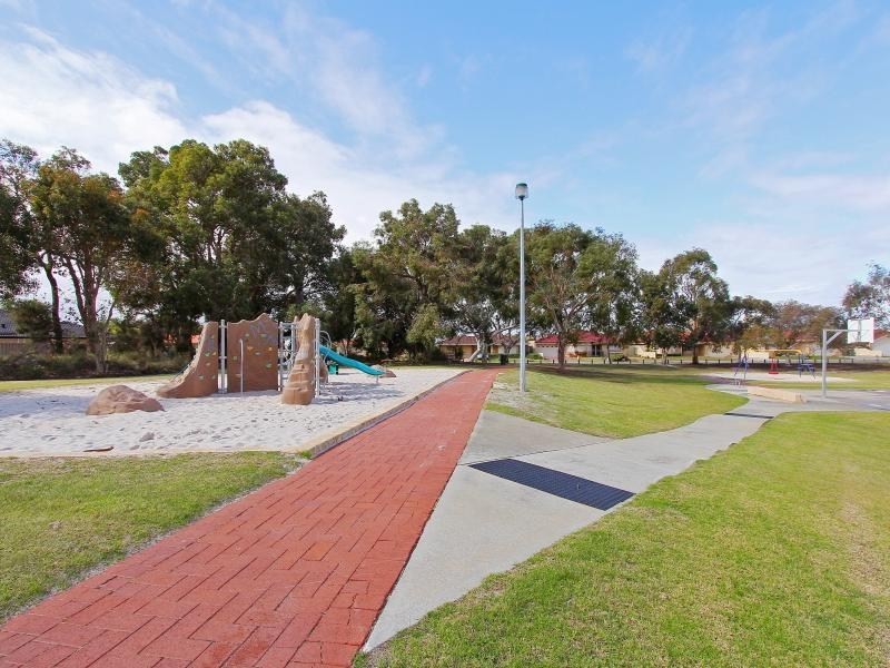 4 Timberlane Crescent, Beechboro WA 6063