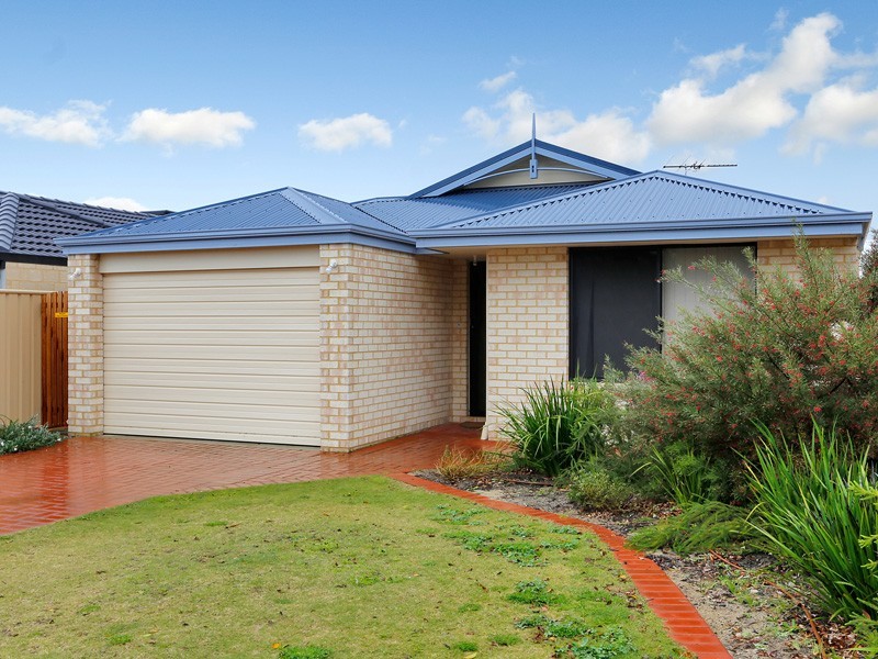 62B Hainsworth Avenue, Girrawheen WA 6064