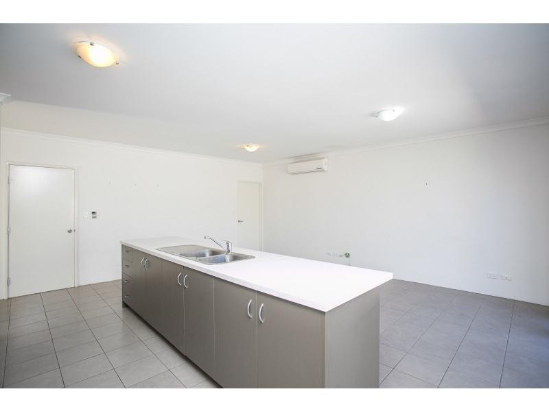 6C Messenger Street, Kelmscott WA 6111