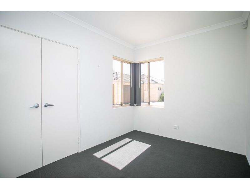 6C Messenger Street, Kelmscott WA 6111