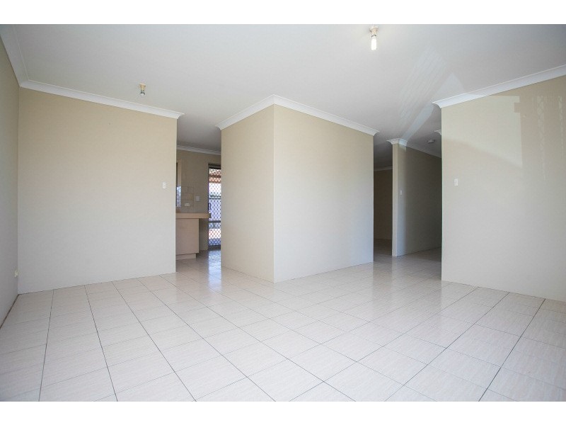8 Amazon Drive, Beechboro WA 6063