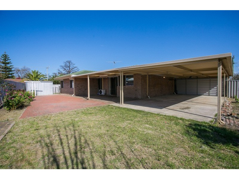 8 Amazon Drive, Beechboro WA 6063