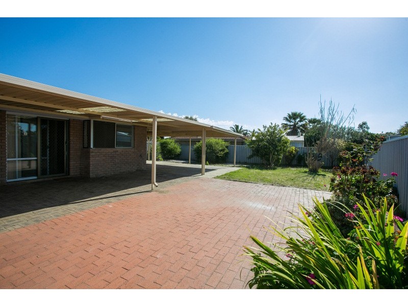 8 Amazon Drive, Beechboro WA 6063