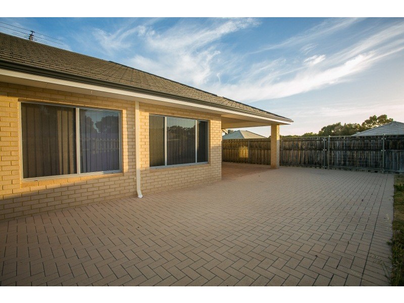 17 Cave Loop, Yanchep WA 6035