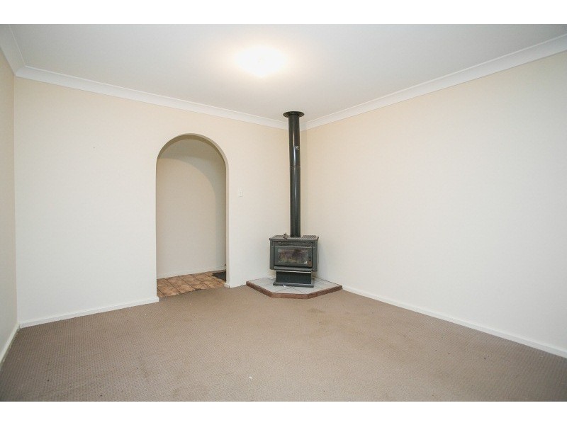 12 Hull Way, Beechboro WA 6063