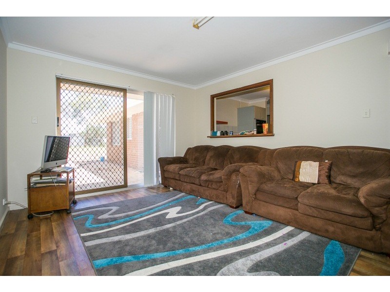 12 Hull Way, Beechboro WA 6063