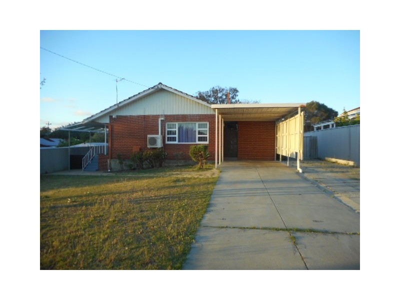 5 Templeton Crescent, Girrawheen WA 6064