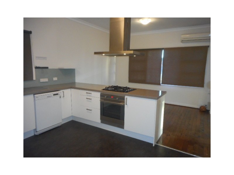 5 Templeton Crescent, Girrawheen WA 6064