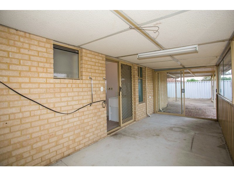 21 Wenstead Place, Stratton WA 6056