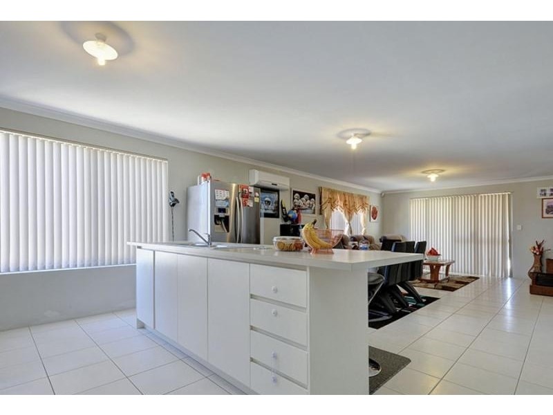 24 Summerville Boulevard, Caversham WA 6055