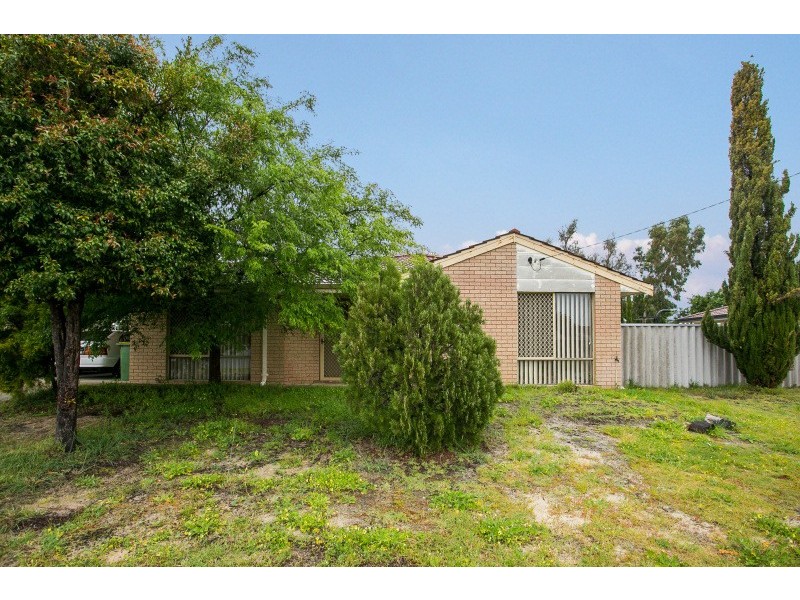 2 Jewel Court, Langford WA 6147