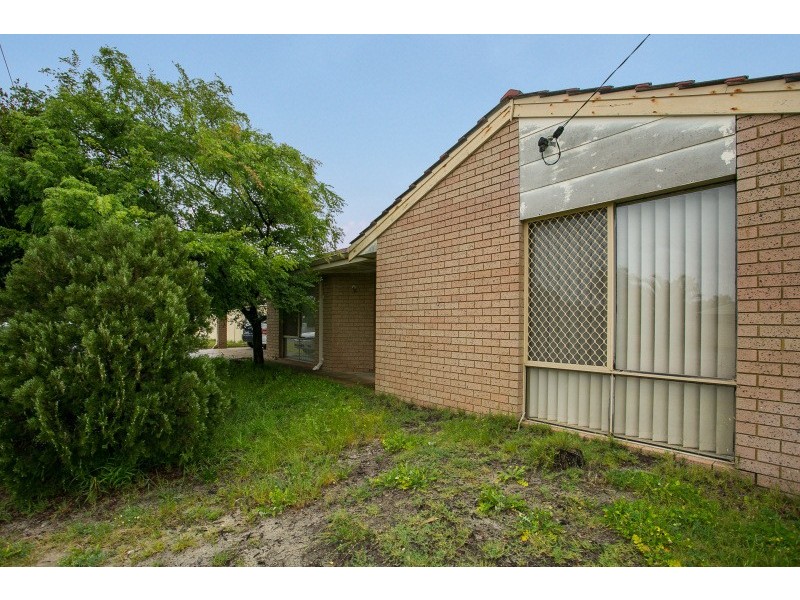 2 Jewel Court, Langford WA 6147