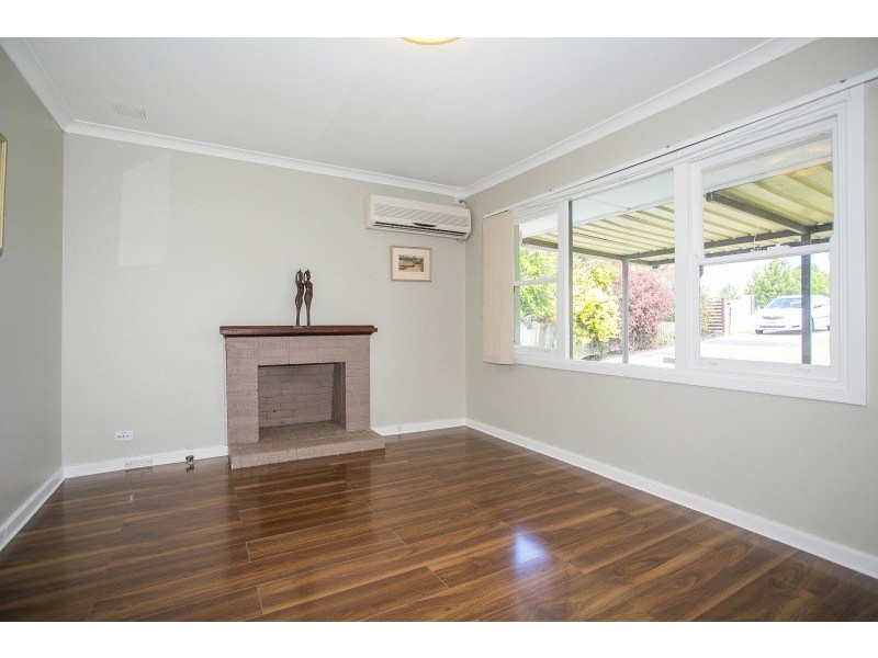 7 Altone Road, Lockridge WA 6054