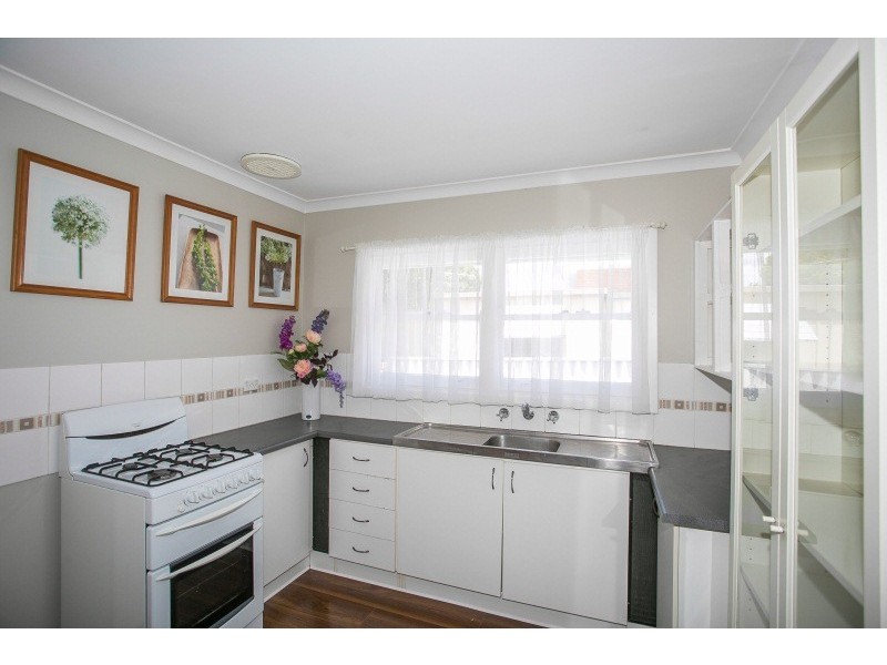 7 Altone Road, Lockridge WA 6054