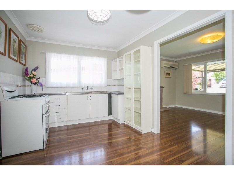 7 Altone Road, Lockridge WA 6054