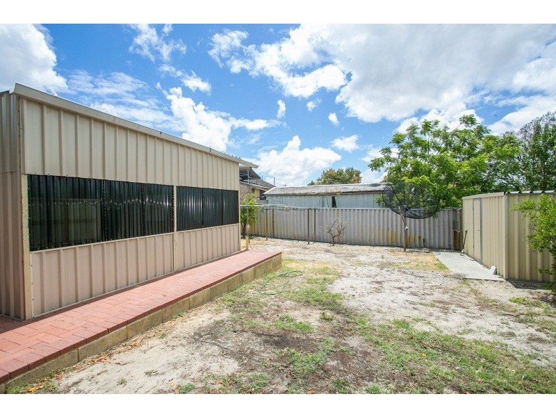 7 Altone Road, Lockridge WA 6054