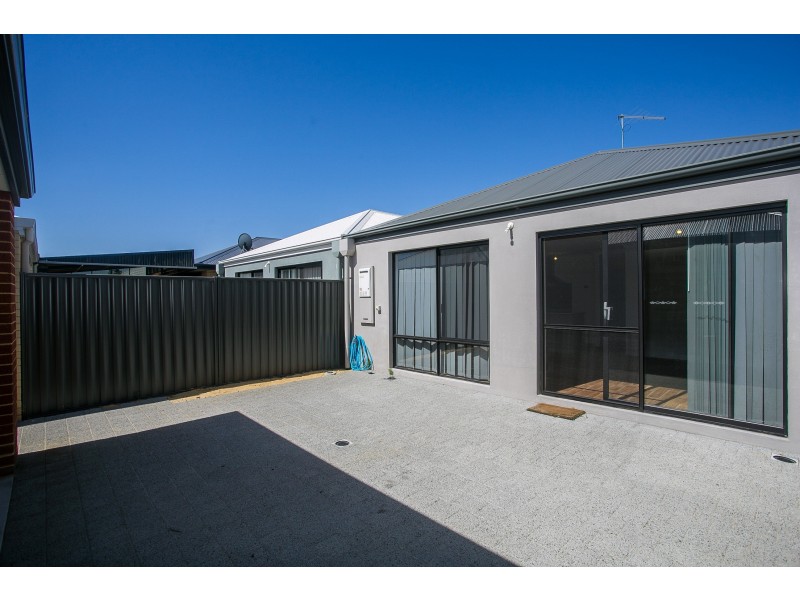 22 Delphi Way, Aveley WA 6069