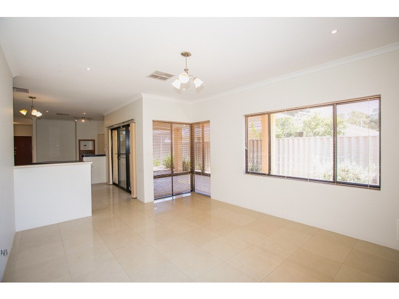 135 Bennett Springs Drive, Beechboro WA 6063