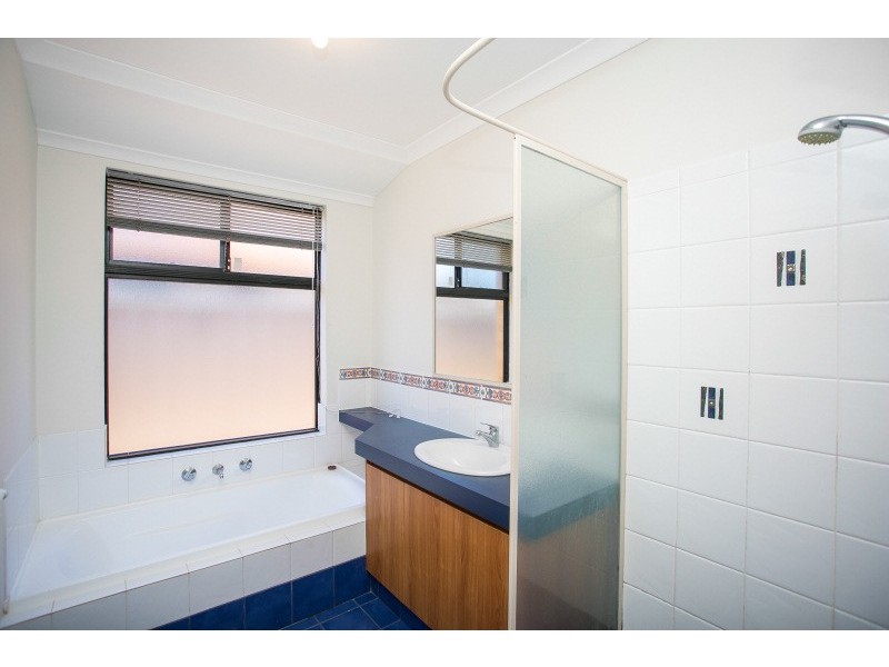 135 Bennett Springs Drive, Beechboro WA 6063