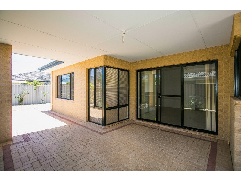 135 Bennett Springs Drive, Beechboro WA 6063