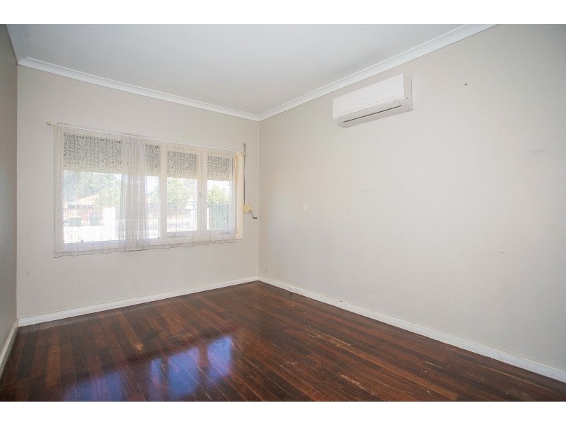 67 Sturtridge Road, Lockridge WA 6054