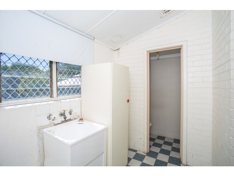 67 Sturtridge Road, Lockridge WA 6054