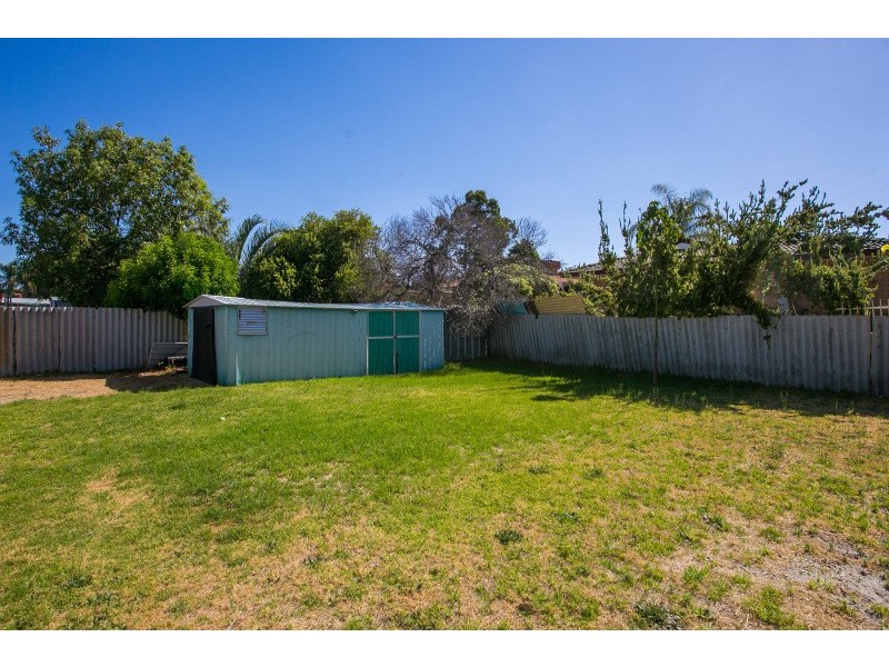 67 Sturtridge Road, Lockridge WA 6054