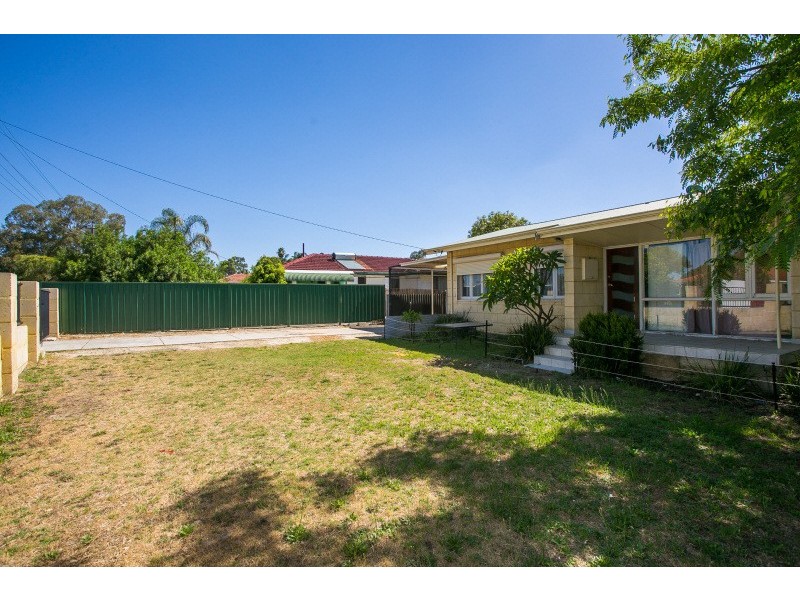 67 Sturtridge Road, Lockridge WA 6054